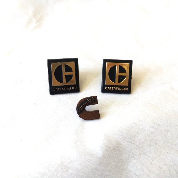 Cummins and Caterpillar Lapel Pins Lot of 3 Truck Engine Machinery Collectibles - Picture 8 of 9